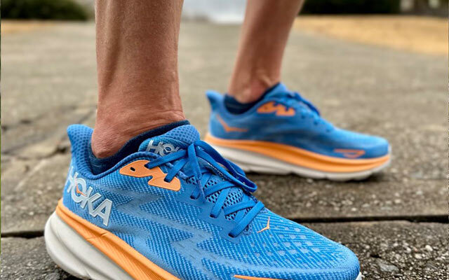 Hoka Clifton 9 vs Mizuno Wave Rider 27