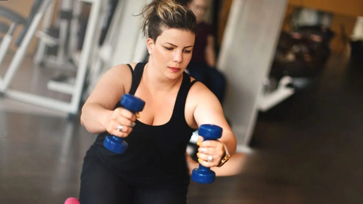 How to make a fitness program to lose weight at home